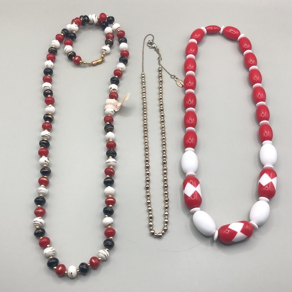 Curated bundle semi chunky bead vintage + modern layering chain necklace lot 3